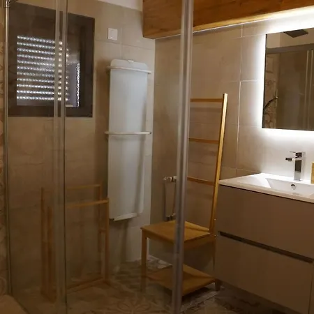 Jasmin D'hiver Chalet Uvernet-Fours