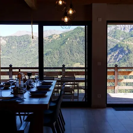 Jasmin D'hiver Chalet Uvernet-Fours